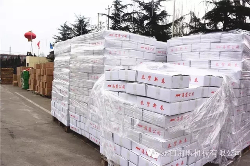 金雞獻禮，海盟員工發(fā)年貨啦！